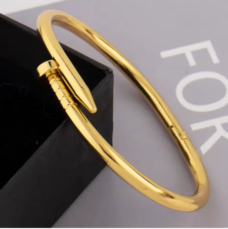 Brățară Aurie Elegantă pentru femei